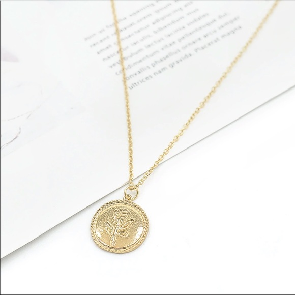 NEW GOLD ROSE PENDANT NECKLACE - Picture 5 of 5